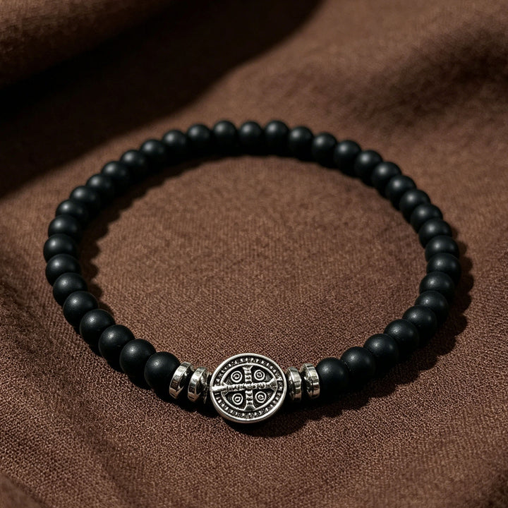 Christianartworkshop Armband mit der Medaille des Heiligen Benedikt aus Naturstein, einzeln dehnbar und stapelbar: Zeitloses Symbol sanfter himmlischer Fürsorge - Mattes Obsidian - image 8