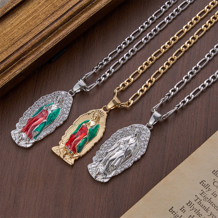 Christianartworkshop Eleganter Anhänger mit Sonnenstrahlenrand, emailliert, Jungfrau von Guadalupe, an einer dicken Figaro-Kette - image 4