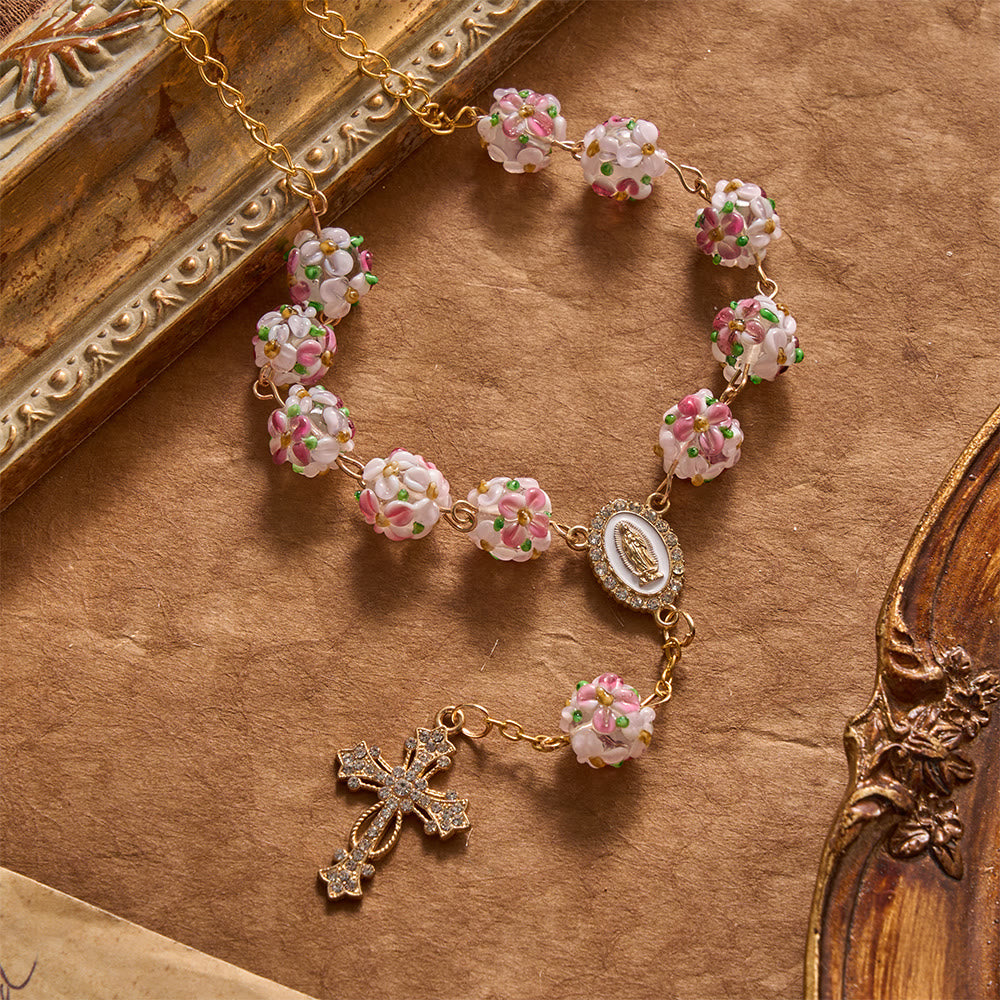 Christianartworkshop Prunkvoll verzierter Rosenkranz aus Glas mit goldenem Kreuz und Blumenmuster: Symbol himmlischen Reiseschutzes - image 5
