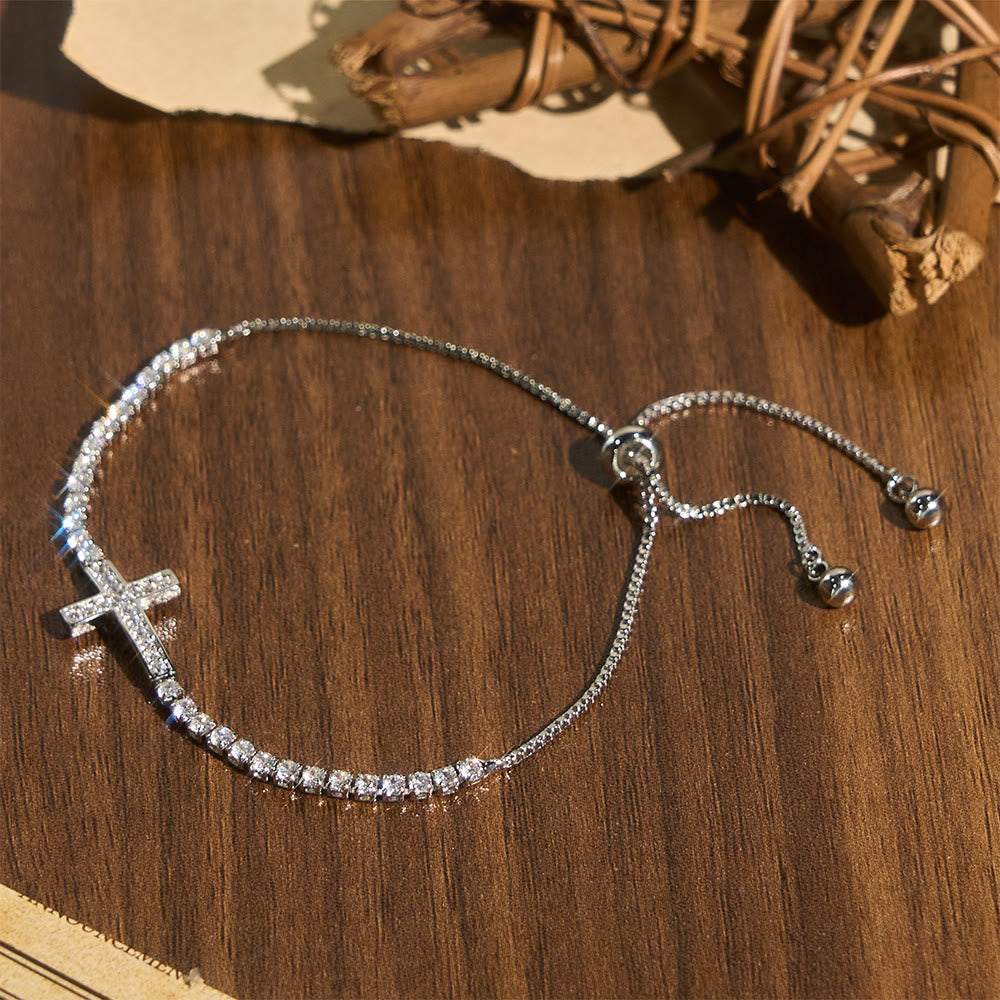 Christianartworkshop Vollständig mit funkelnden Zirkonia besetztes, verstellbares Tennisarmband mit Kreuzverschluss: Symbol strahlender himmlischer Führung - Silber - image 0