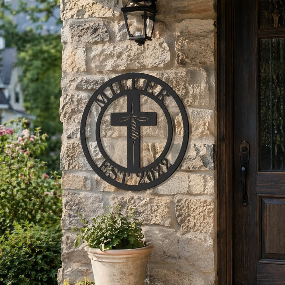 Christianartworkshop Personalisierter runder Metall-Wanddekor mit Namen und Jahreszahl: Symbol der gemeinsamen Gnade der Familie - image 6