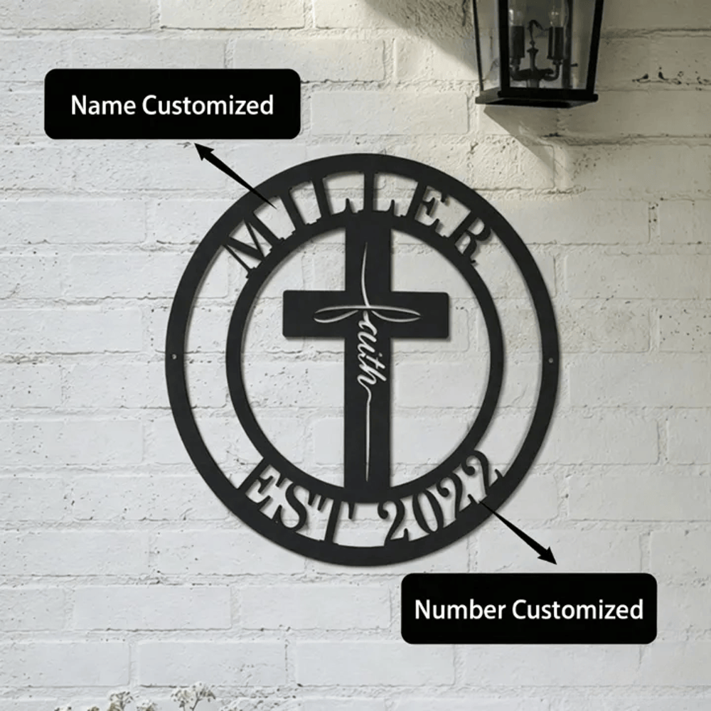 Christianartworkshop Personalisierter runder Metall-Wanddekor mit Namen und Jahreszahl: Symbol der gemeinsamen Gnade der Familie - image 0