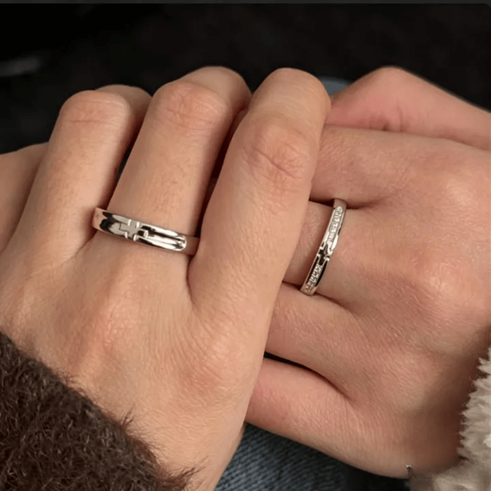 Christianartworkshop Doppelt gestaltete, verstellbare Partnerring-Sets aus Sterlingsilber mit Kreuzmotiv: Symbol des vereinten himmlischen Bundes - image 1
