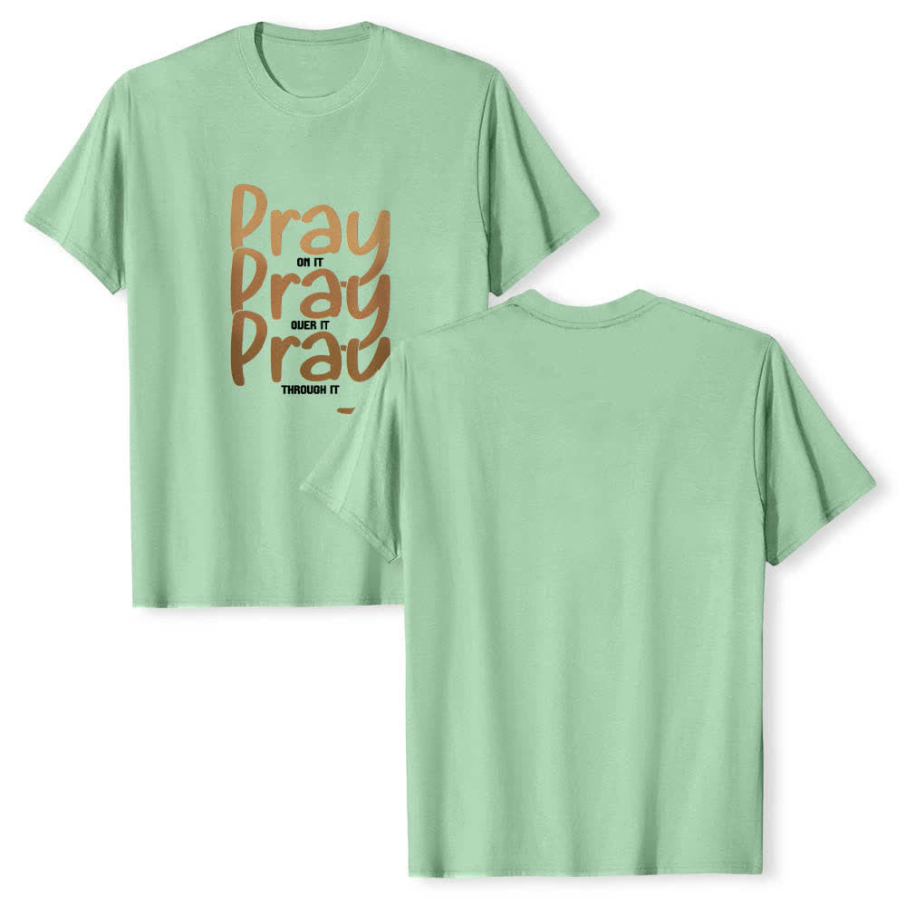 Christianartworkshop Klassisches T-Shirt mit doppelseitigem Aufdruck „Pray On It Over It Through It“. - Hellgrün - 2XL - image 15