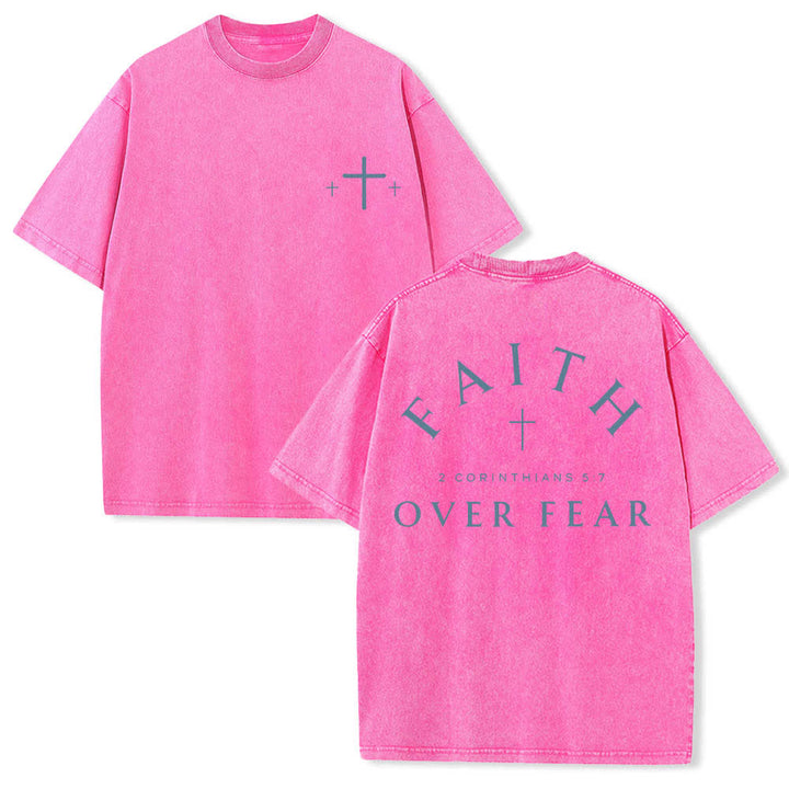 Christianartworkshop Doppelseitig bedrucktes, gewaschenes T-Shirt mit Kreuz-Schriftzug „Glaube über Angst“. - Rosa - 5XL - image 0