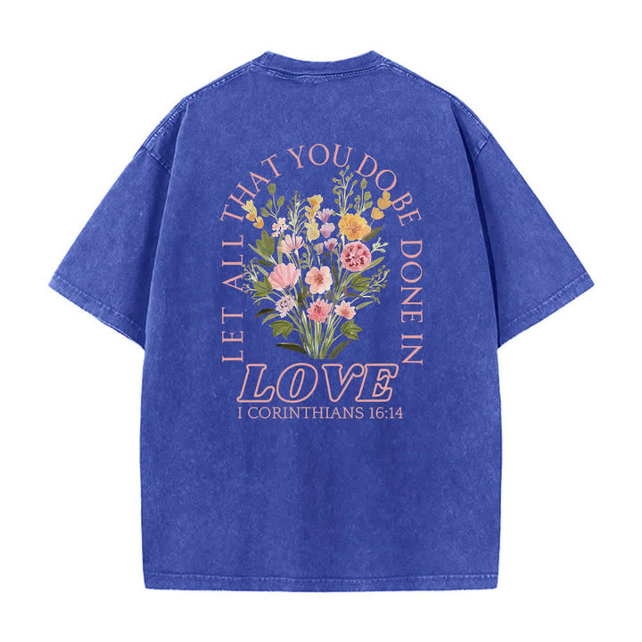 Christianartworkshop Doppelseitiges, gewaschenes T-Shirt mit floralem Kreuz-Buchstabenprint und dem Aufdruck „Alles, was du tust, soll in Liebe geschehen“. - image 19