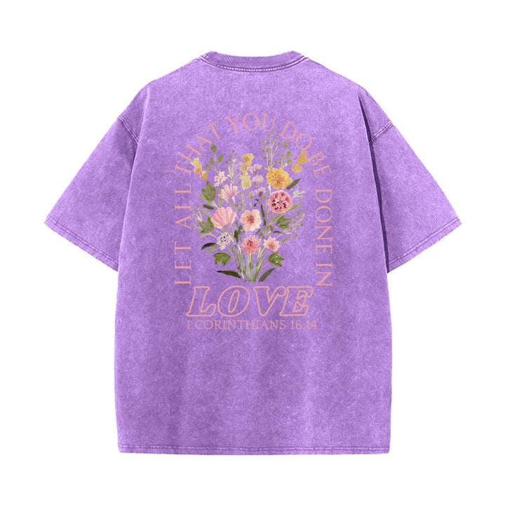 Christianartworkshop Doppelseitiges, gewaschenes T-Shirt mit floralem Kreuz-Buchstabenprint und dem Aufdruck „Alles, was du tust, soll in Liebe geschehen“. - image 10