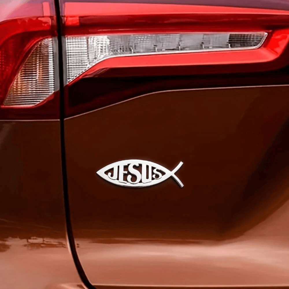 Christianartworkshop Autoaufkleber mit Jesus-Motiv in Form eines Ichthys-Fisches: Ein Symbol für unerschütterlichen Glauben und göttlichen Schutz - image 1