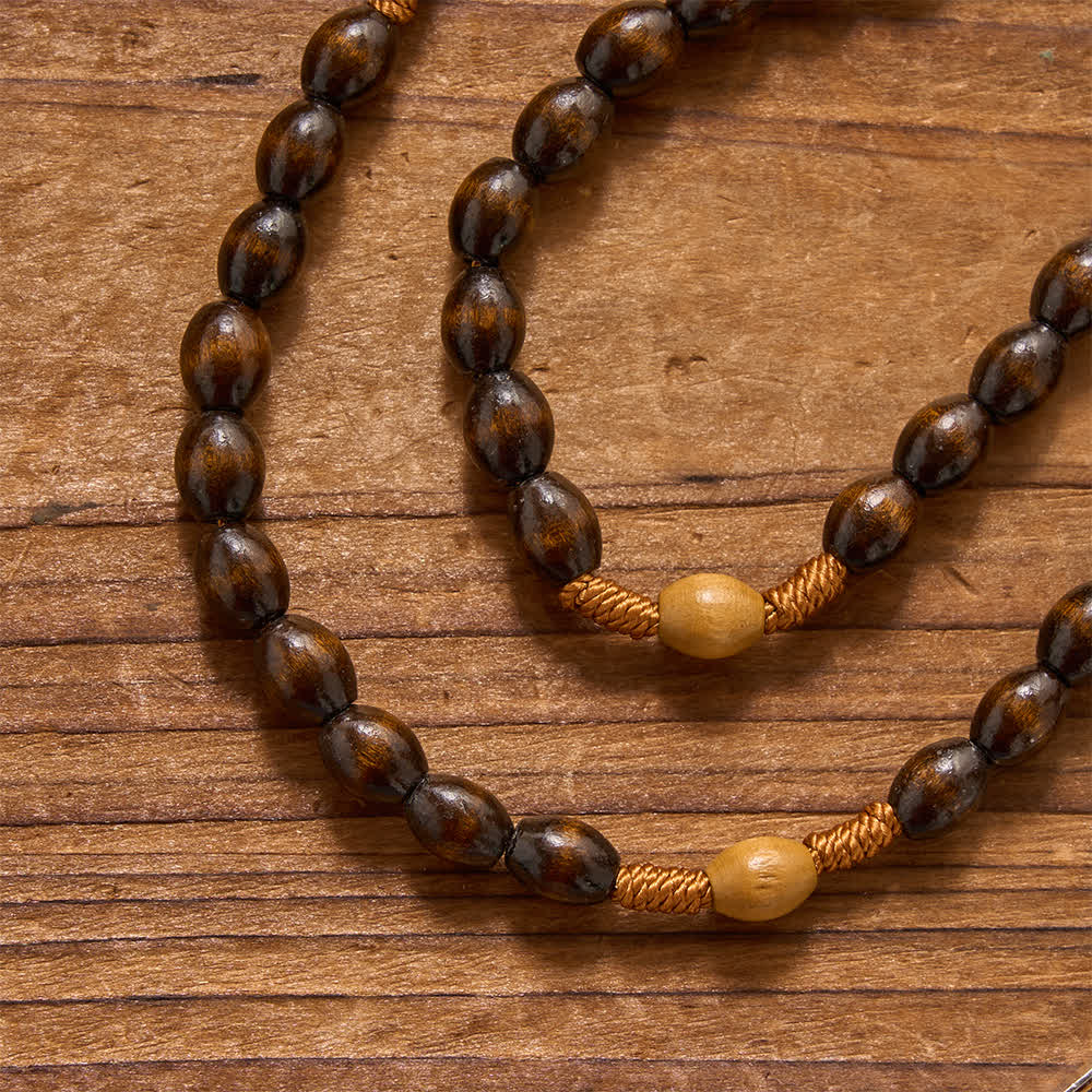 Christianartworkshop Rosenkranz aus naturbelassenem Holz mit erdiger Textur und Knoten: Für die stille Meditation - image 3