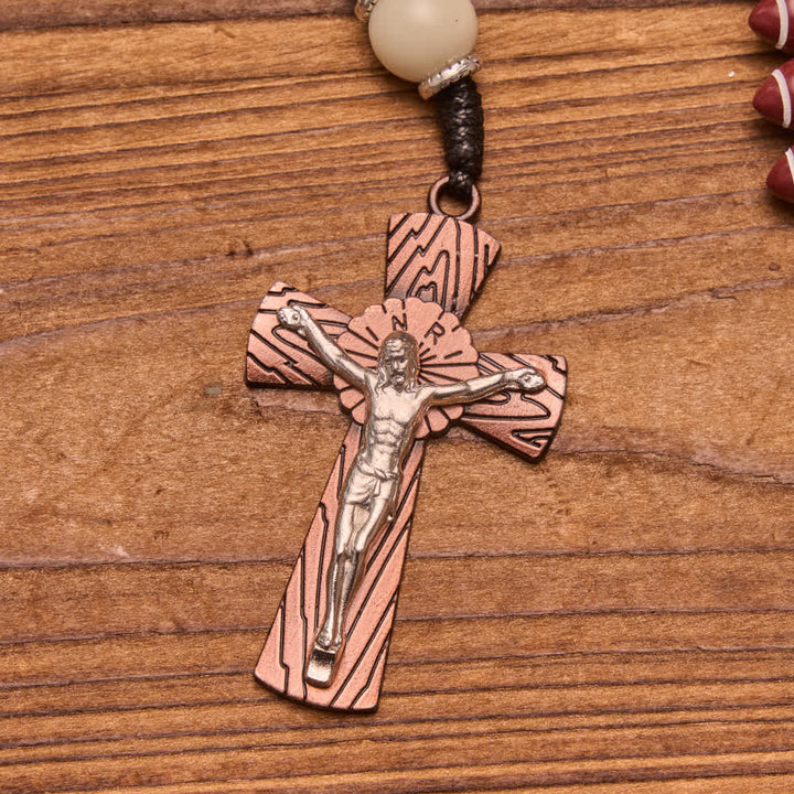 Christianartworkshop Rosenkranz aus geformten Perlen mit geknoteter Kordel und Kruzifix in Holzoptik: Symbol für mutige himmlische Beharrlichkeit - image 4