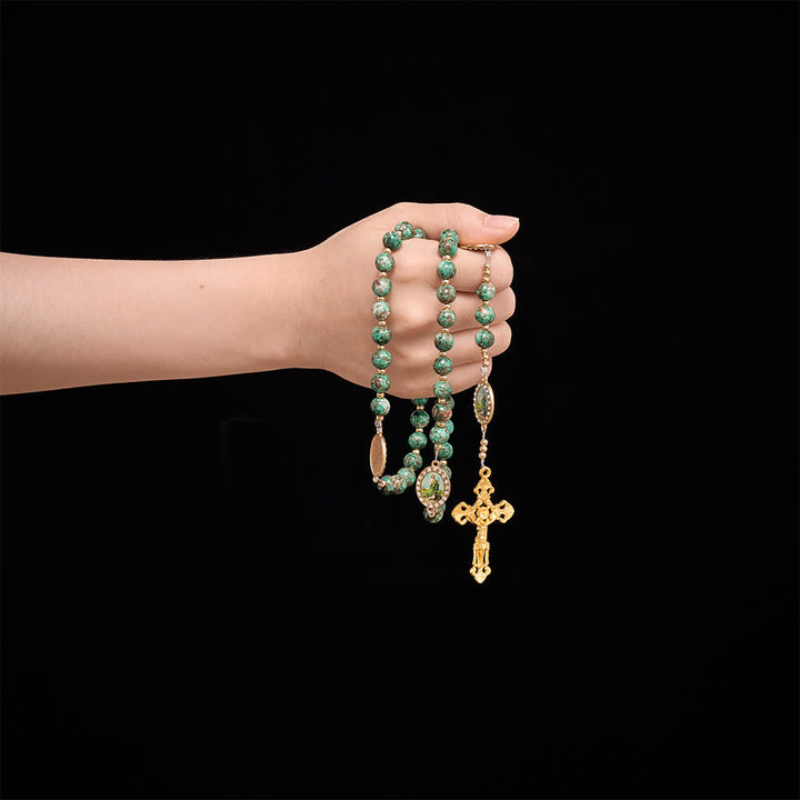 Christianartworkshop Rosenkranz aus naturfarbenem, gesprenkeltem grünem Glas, verziert mit aufgedruckten ovalen Medaillons des Heiligen Judas - image 1