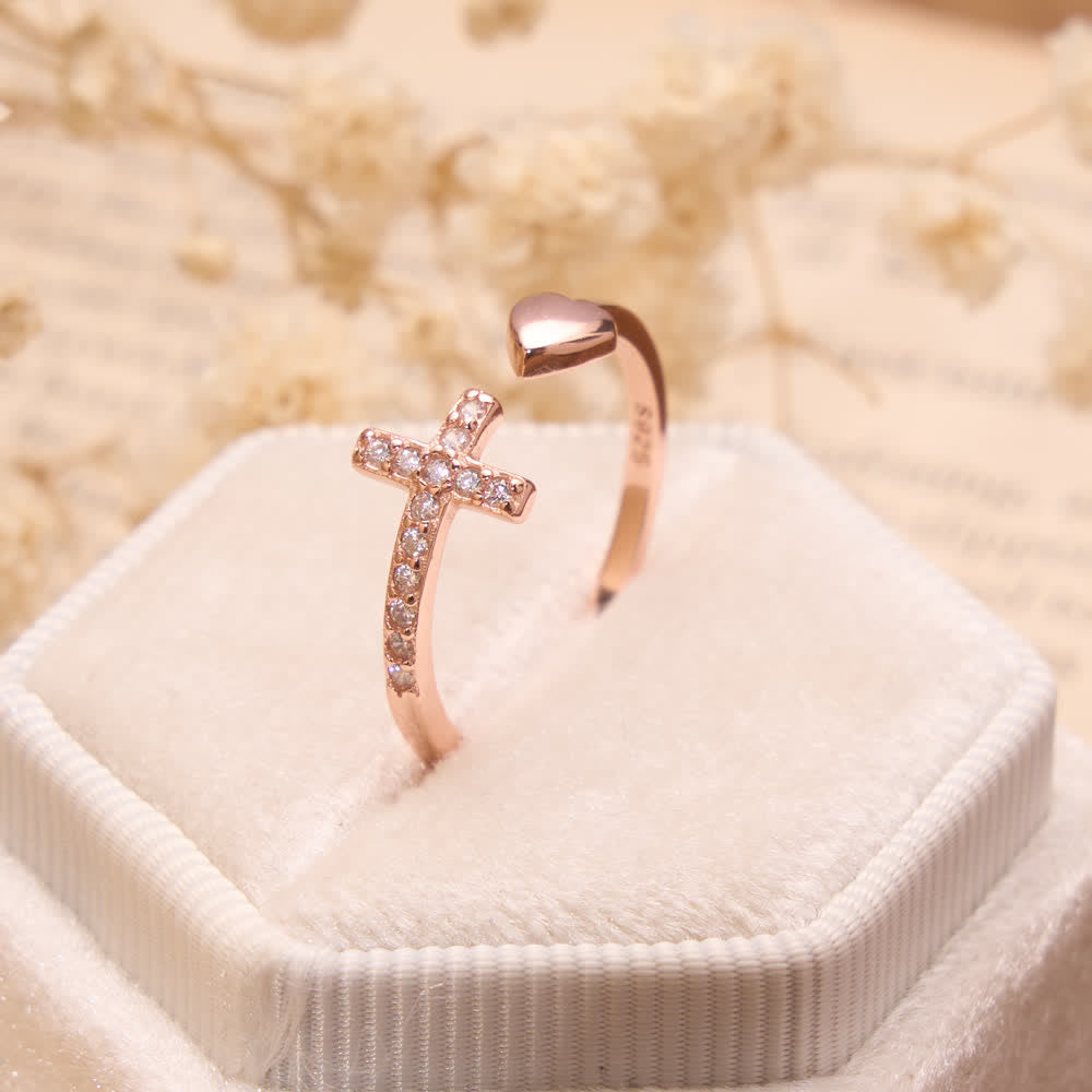 Christianartworkshop Minimalistischer offener Kreuzring mit Zirkonia-Pavé und massiver Herzspitze: Symbol aufrichtiger himmlischer Hingabe - Roségold (Geeignet für US-Größen 6-9) - image 4