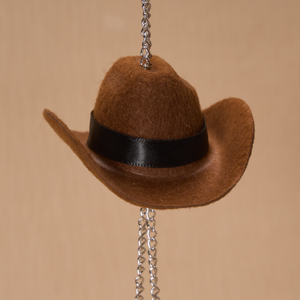 Christianartworkshop Cowboyhut-Anhänger mit Engelsflügeln und Holzkreuz: Zeitloses Zeichen des treuen himmlischen Schutzes - image 3