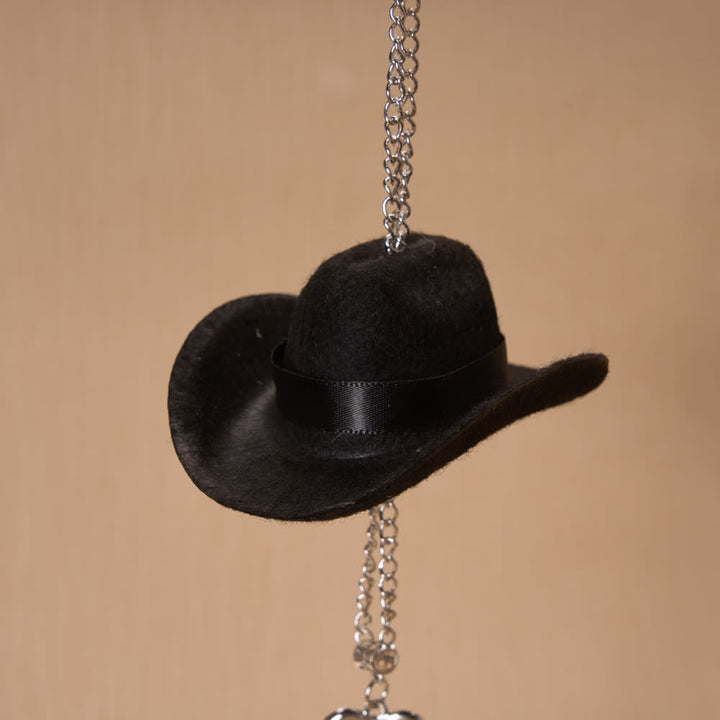 Christianartworkshop Cowboyhut-Anhänger mit Engelsflügeln und Holzkreuz: Zeitloses Zeichen des treuen himmlischen Schutzes - image 8
