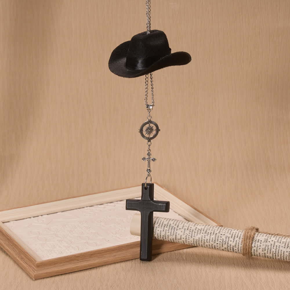 Christianartworkshop Cowboyhut-Kompass-Anhänger aus Holz mit Kreuzmotiv: Zeitloses Symbol beständiger himmlischer Führung - image 1