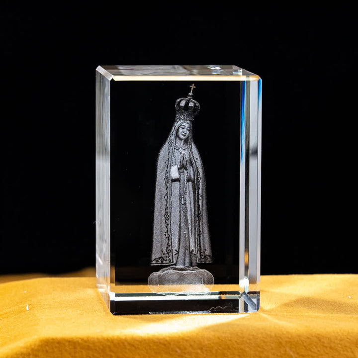 Christianartworkshop Mehrfarbig gravierte heilige Kristallfigur für Schreibtischdekoration und Andachtsdekoration - Unsere Liebe Frau von Fatima - 5x5x8cm - image 4