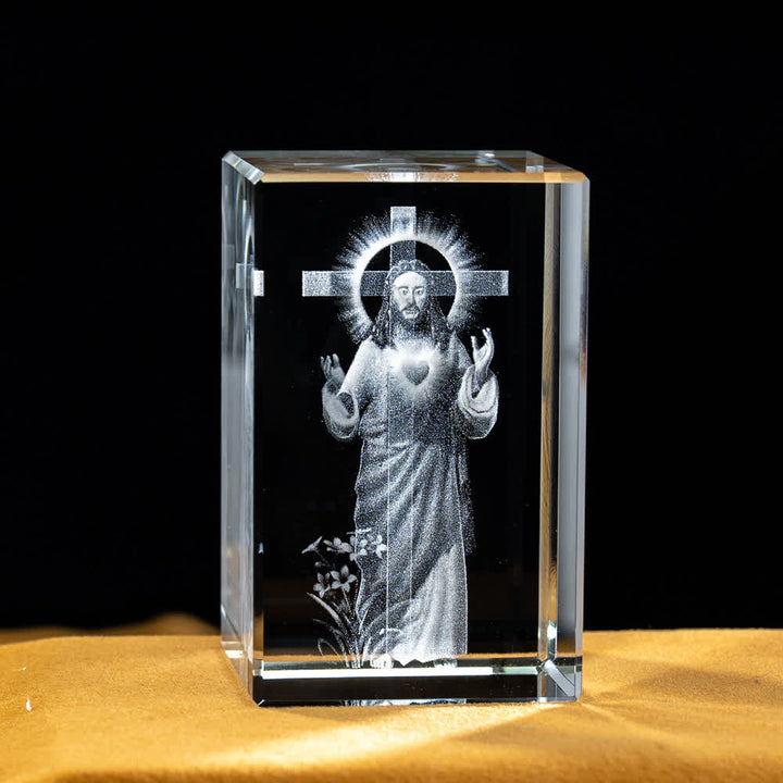 Christianartworkshop Mehrfarbig gravierte heilige Kristallfigur für Schreibtischdekoration und Andachtsdekoration - Kreuz des Heiligen Herzens Jesu - 5x5x8cm - image 2