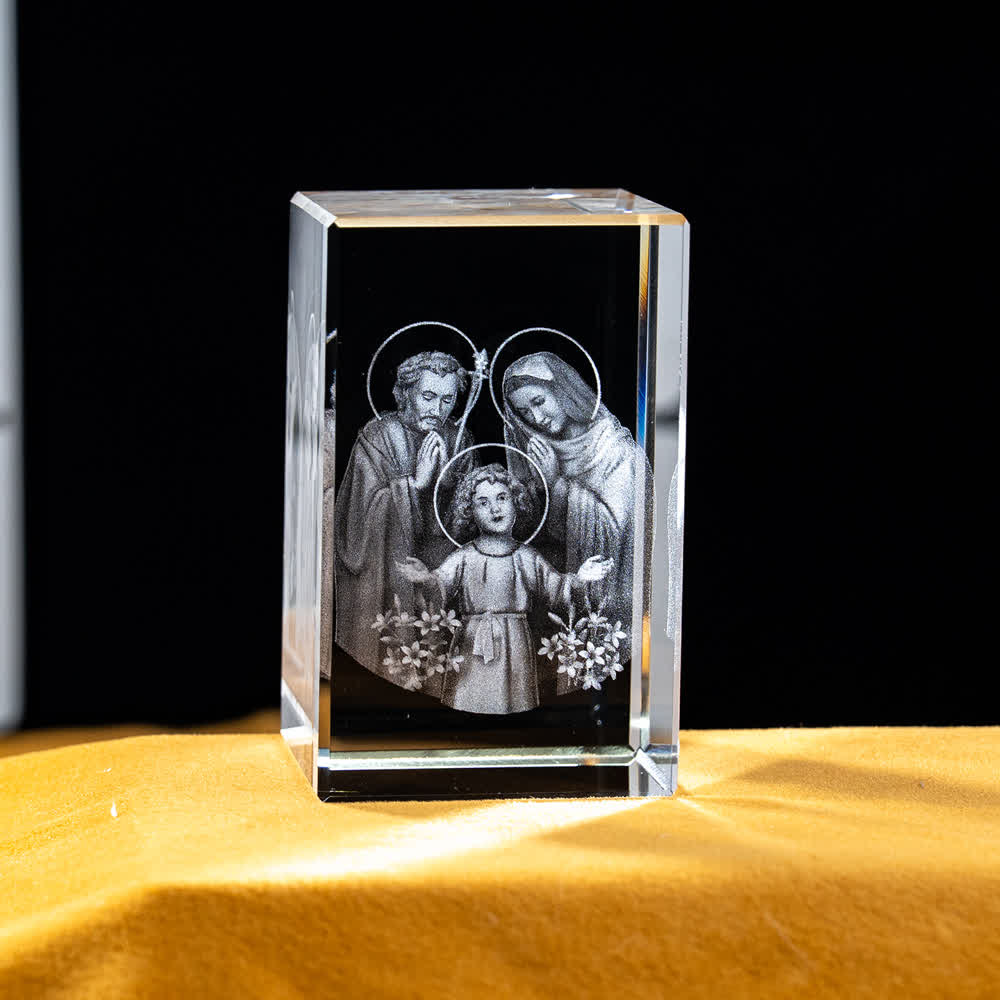 Christianartworkshop Mehrfarbig gravierte heilige Kristallfigur für Schreibtischdekoration und Andachtsdekoration - Heilige Familie - 5x5x8cm - image 10