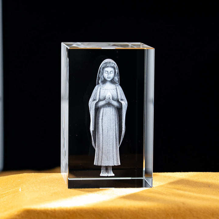 Christianartworkshop Mehrfarbig gravierte heilige Kristallfigur für Schreibtischdekoration und Andachtsdekoration - Betende Jungfrau Maria - 5x5x8cm - image 27