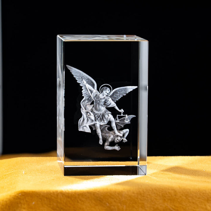Christianartworkshop Mehrfarbig gravierte heilige Kristallfigur für Schreibtischdekoration und Andachtsdekoration - Heiliger Erzengel Michael - 5x5x8cm - image 39