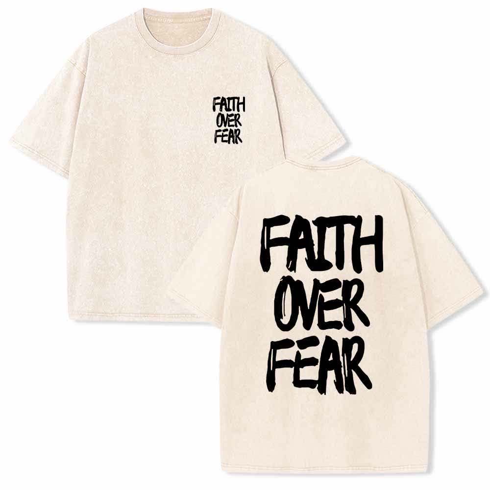 Christianartworkshop Glaube statt Angst – T-Shirt mit Pinselstrich-Schriftart, Mini-Print auf der Vorderseite, großer Text auf der Rückseite, beidseitig bedruckt, vorgewaschen - Beige - 5XL - image 0