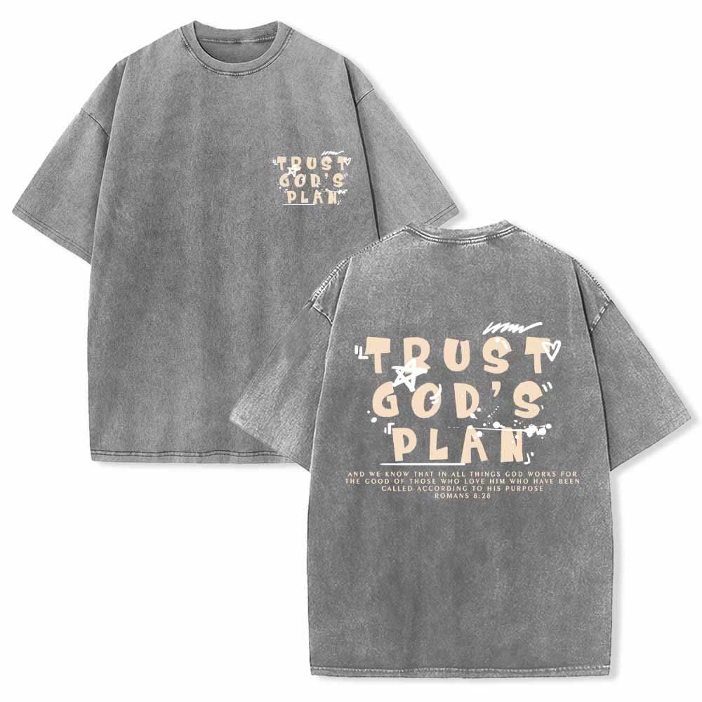 Christianartworkshop Vertraue auf Gottes Plan – Graffiti-Schriftart, Mini-Druck auf der Vorderseite, großer Text auf der Rückseite, Römer 8,28, doppelseitig bedrucktes, gewaschenes T-Shirt - Grau - 5XL - image 24