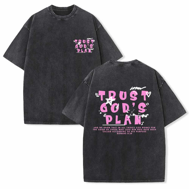 Christianartworkshop Vertraue auf Gottes Plan – Graffiti-Schriftart, Mini-Druck auf der Vorderseite, großer Text auf der Rückseite, Römer 8,28, doppelseitig bedrucktes, gewaschenes T-Shirt - Schwarz - 5XL - image 3