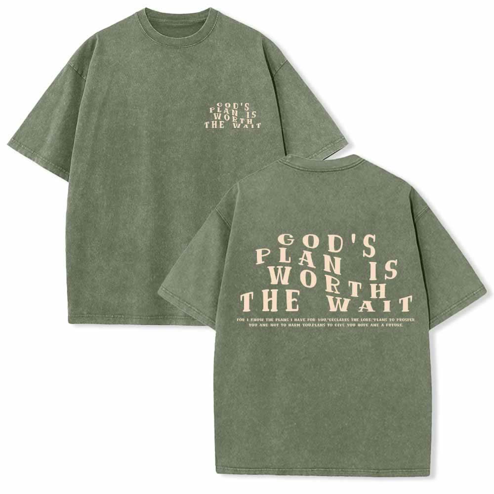 Christianartworkshop Gottes Plan ist das Warten wert – Vorderseite: Mini-Stapeltext; Rückseite: Bogen, große Schriftart; beidseitig gewaschenes T-Shirt - Armeegrün - 5XL - image 21