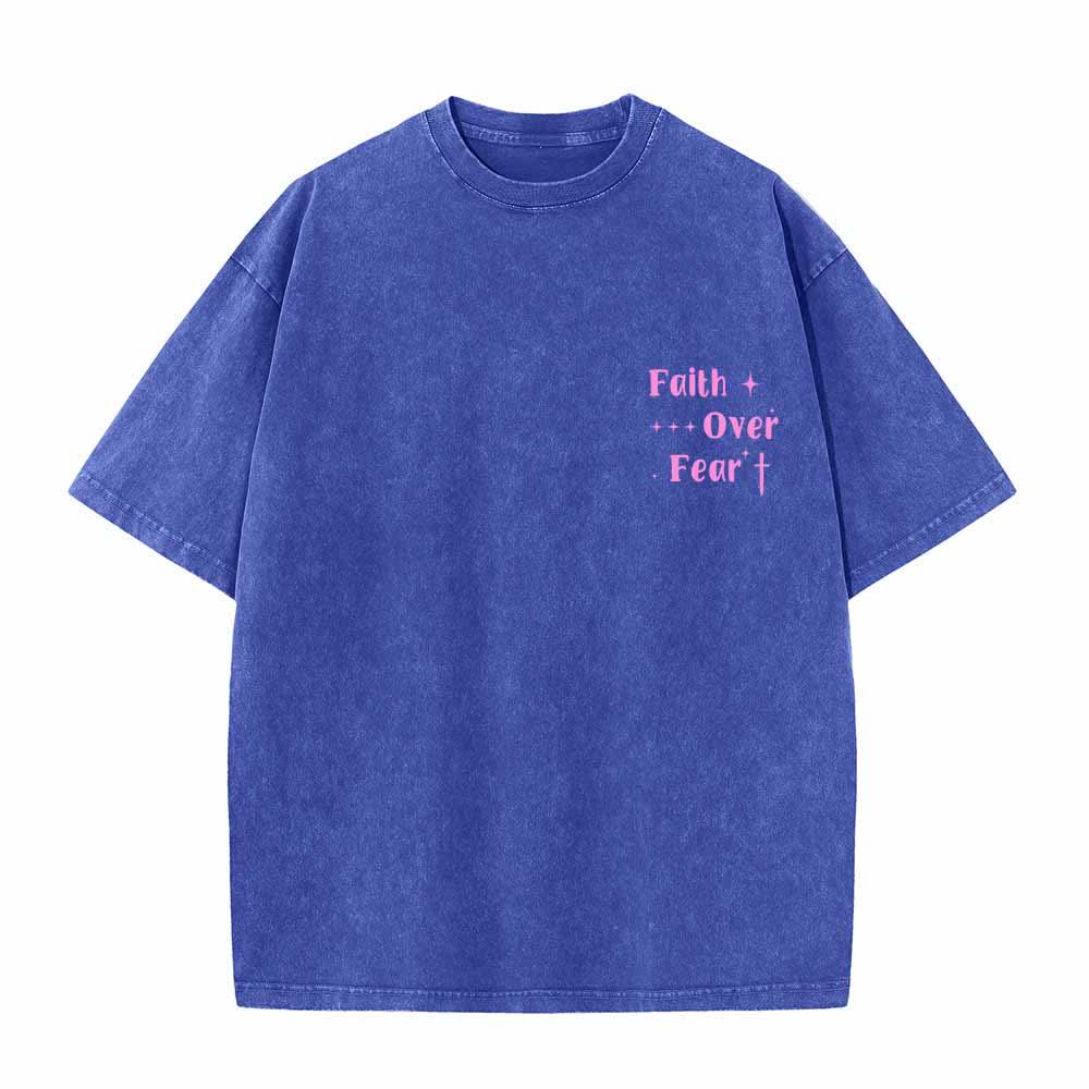 Christianartworkshop Glaube statt Angst – Sternenkreuz-Akzent vorne, Mini-Print hinten, großer Text, beidseitig gewaschenes T-Shirt - image 2