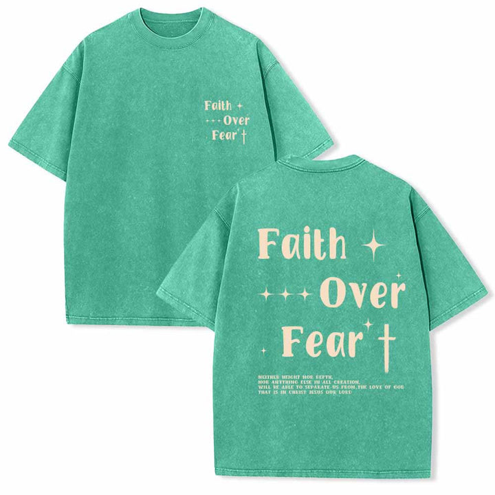 Christianartworkshop Glaube statt Angst – Sternenkreuz-Akzent vorne, Mini-Print hinten, großer Text, beidseitig gewaschenes T-Shirt - Grün - 5XL - image 9