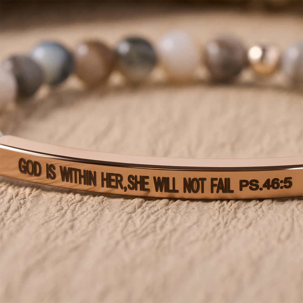 Christianartworkshop Graviertes, gebogenes Stretch-Perlenarmband mit Psalmvers: Gott ist in ihr, sie wird nicht scheitern - image 5