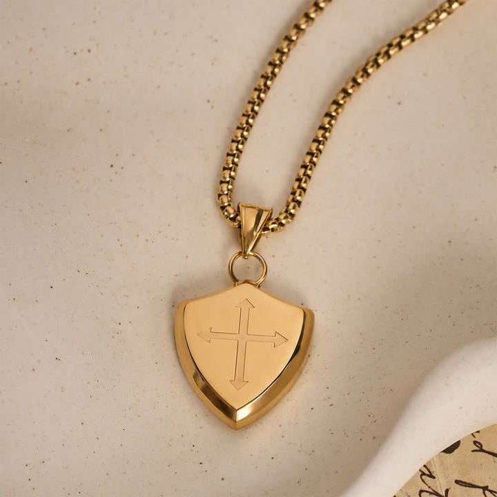 Christianartworkshop Doppelseitiger Schild-Strasskreuz-Anhänger mit Gravur „Amor of God“ (Josua 1,9) an einer Boxkette: Zeitloses Symbol sanfter himmlischer Fürsorge - Golden - image 8