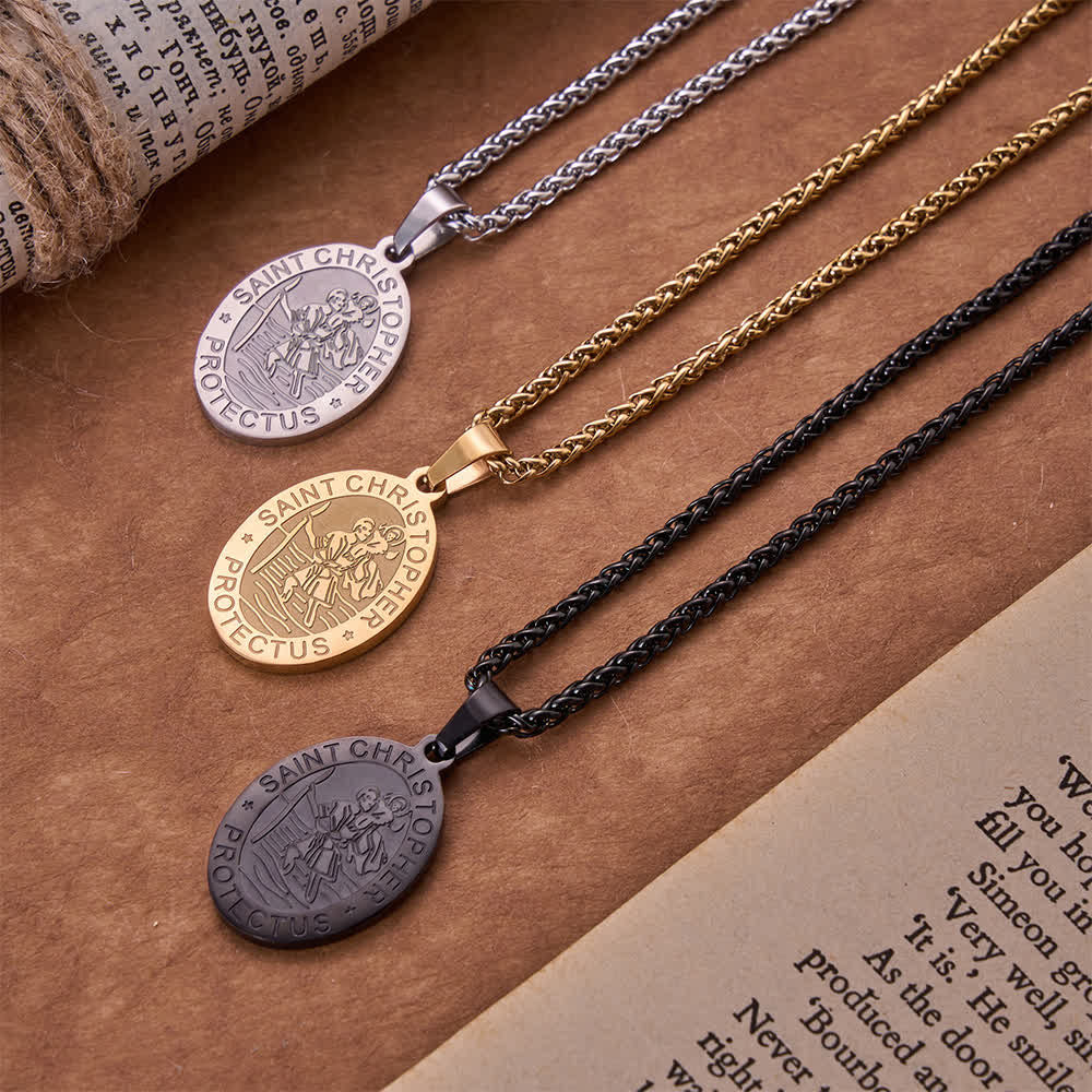Christianartworkshop Ovale Halskette mit gravierter St.-Christophorus-Medaille und Weizenkette: Zeitloses Symbol sanfter himmlischer Fürsorge - image 1