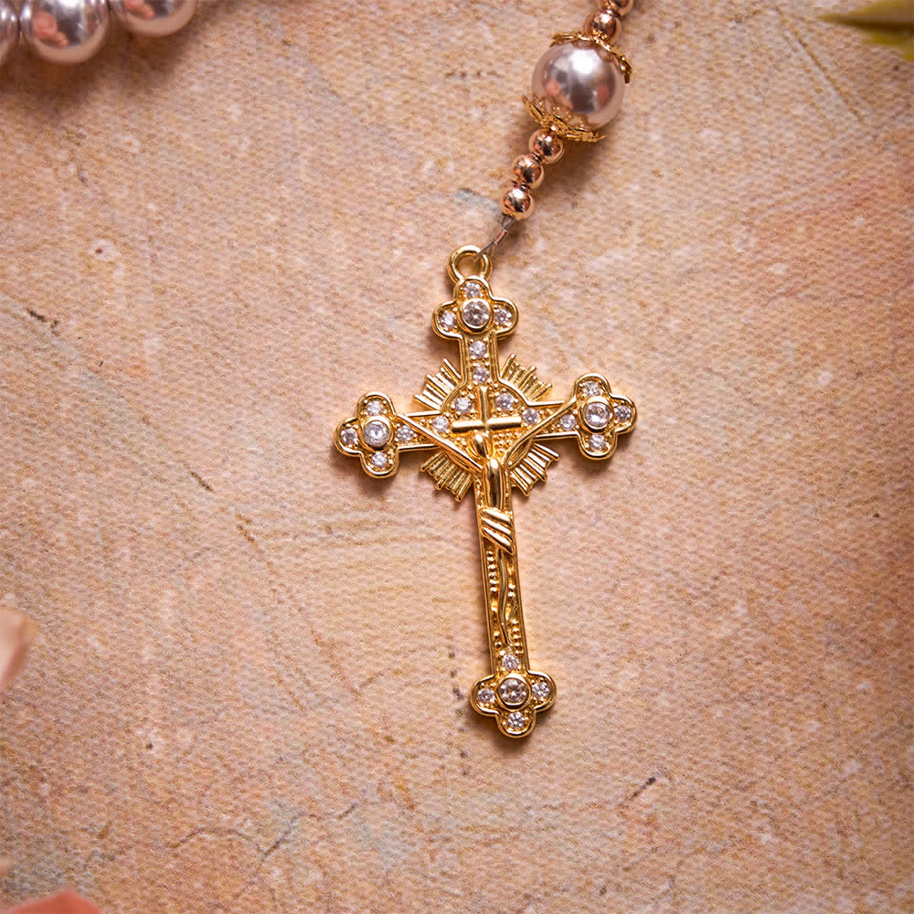 Christianartworkshop Rosenkranz Unserer Lieben Frau mit hellrosa Perlen und juwelenbesetztem goldenem Kruzifix: Sinnbild reiner himmlischer Zärtlichkeit - image 7