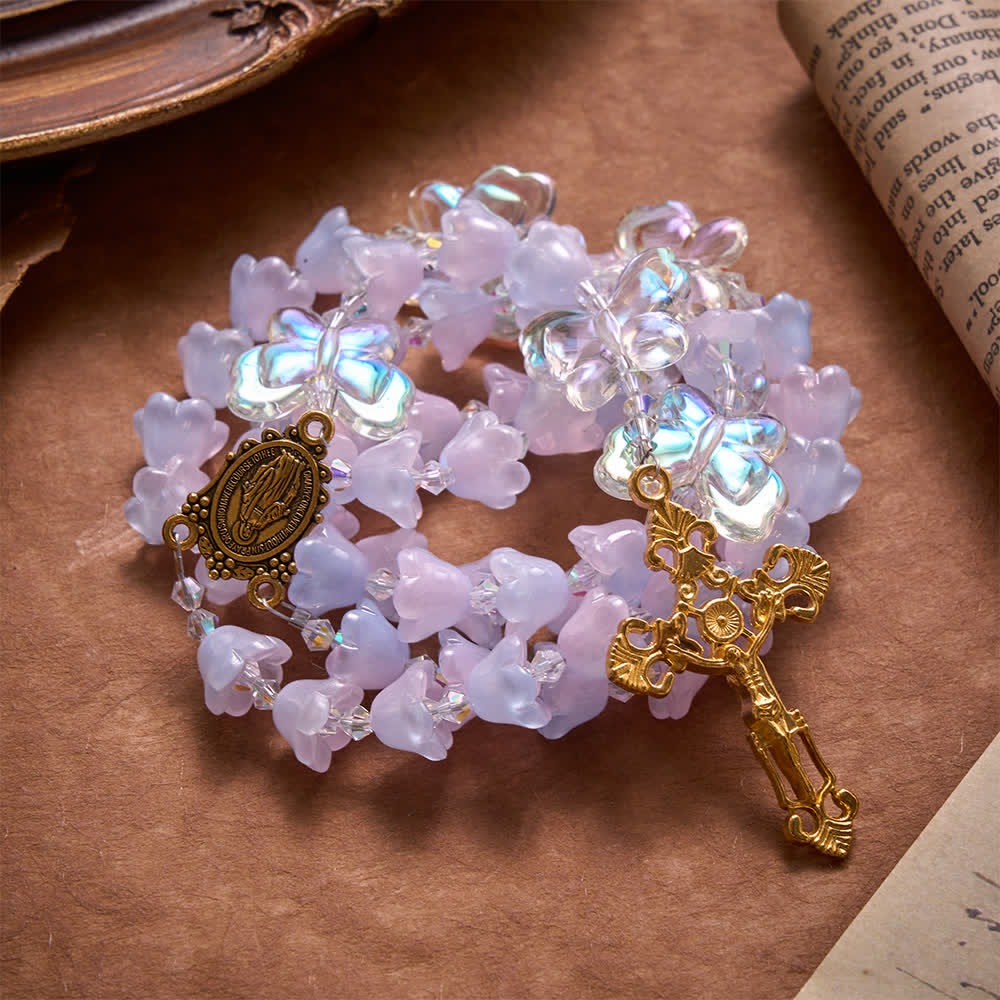 Christianartworkshop Rosenkranz aus Glas mit schimmerndem Maiglöckchenmuster und Schmetterlingsanhängern: Symbol sanfter himmlischer Segnungen - image 3