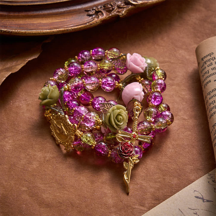 Christianartworkshop Rosenkranz aus rosa und grünen, facettierten Glasperlen mit Crackle-Effekt und Rosenmotiven, Marienkreuz - image 2