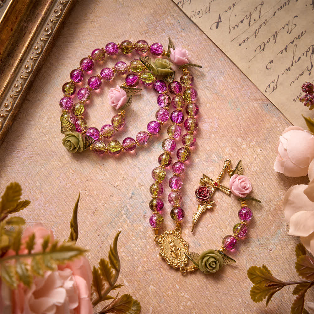 Christianartworkshop Rosenkranz aus rosa und grünen, facettierten Glasperlen mit Crackle-Effekt und Rosenmotiven, Marienkreuz - Rosenkranz aus rosa und grünen Perlen - image 0