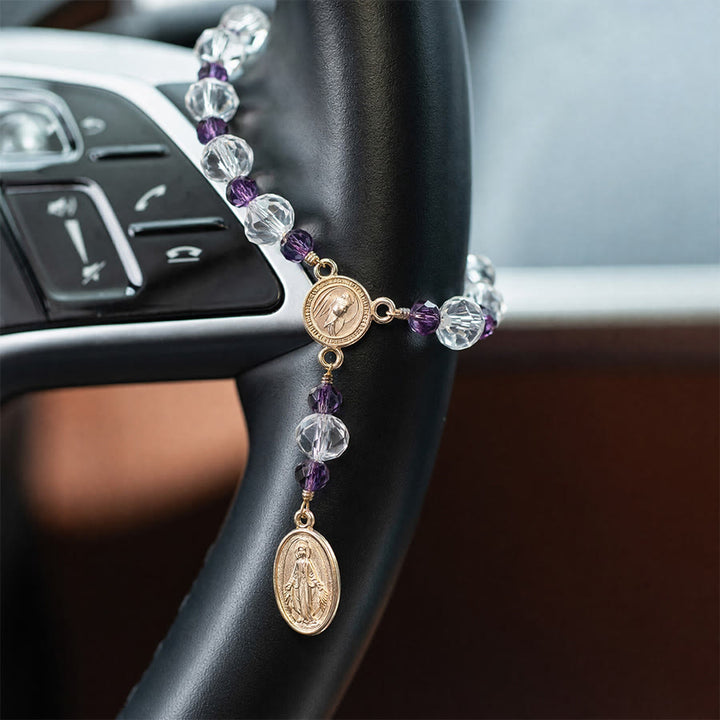 Christianartworkshop Zartes Kristall-Rosenkranz-Armband mit Marienmedaille: Zeichen ewiger mütterlicher Gnade - Lila - image 7