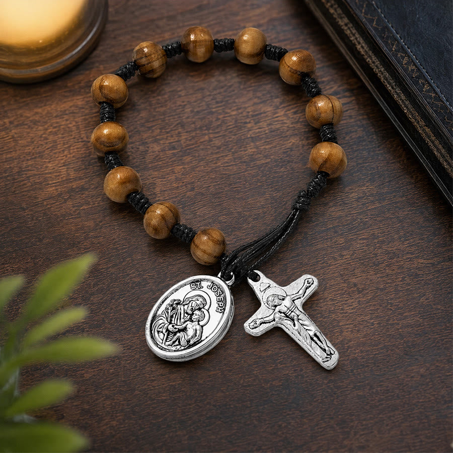 Christianartworkshop Handgeknüpfter Rosenkranz aus Holzperlen mit St.-Josephs-Medaille und Kruzifix: Symbol des himmlischen Schutzes der Familie - image 6