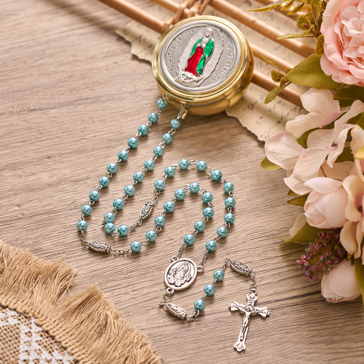 Mehrfarbiger Rosenkranz „Guadalupe“ von Christianartworkshop mit graviertem Aufbewahrungsetui: Zeichen himmlischen Trostes - Goldene Box - Hellblau - image 0