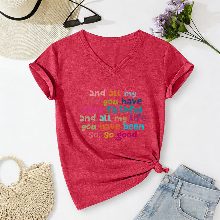 Christianartworkshop Und mein ganzes Leben lang warst du treu – Buntes T-Shirt mit Buchstabenprint und V-Ausschnitt - Rot - 2XL - image 14