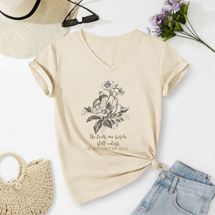 Christianartworkshop Lässiges T-Shirt mit V-Ausschnitt und Blumenmuster „He Leads Me Beside Still Waters“. - Beige - 2XL - image 2
