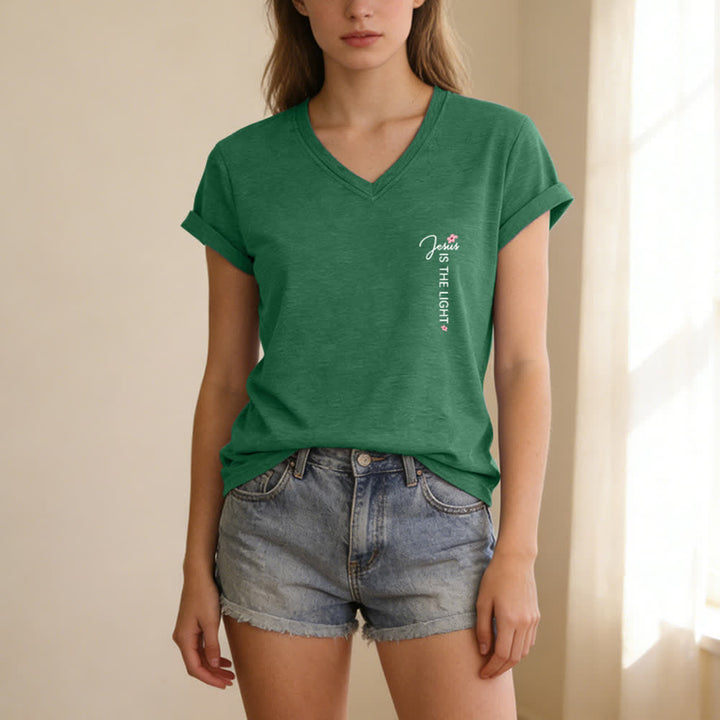 Christianartworkshop Doppelseitiges T-Shirt mit Blumenmuster und V-Ausschnitt: „Jesus ist das Licht – Wandelt im Glauben, nicht im Sehen“. - image 23