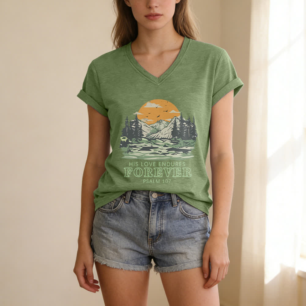 Christianartworkshop Seine Liebe währet ewig – Psalm 107 – Berglandschaft-Print – Lässiges V-Ausschnitt-T-Shirt - image 7