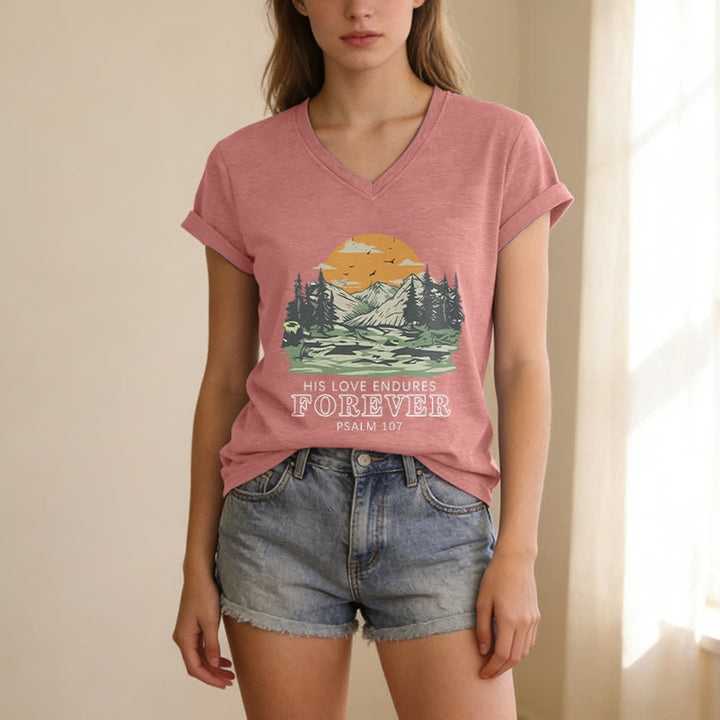 Christianartworkshop Seine Liebe währet ewig – Psalm 107 – Berglandschaft-Print – Lässiges V-Ausschnitt-T-Shirt - image 19