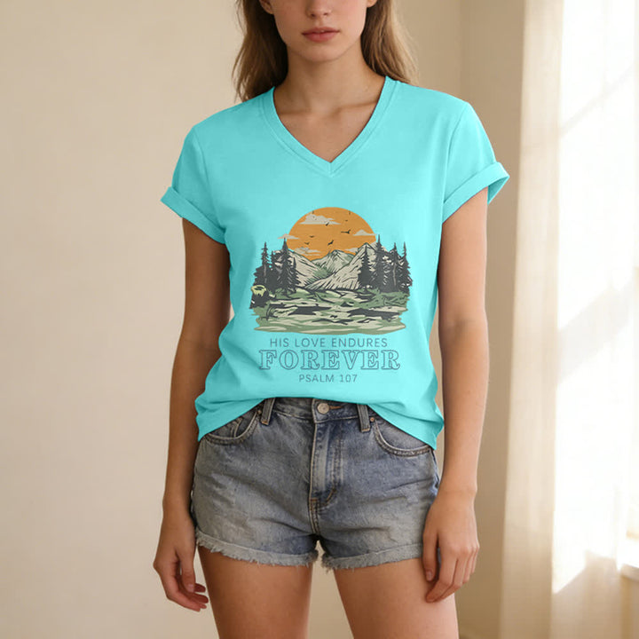Christianartworkshop Seine Liebe währet ewig – Psalm 107 – Berglandschaft-Print – Lässiges V-Ausschnitt-T-Shirt - image 21