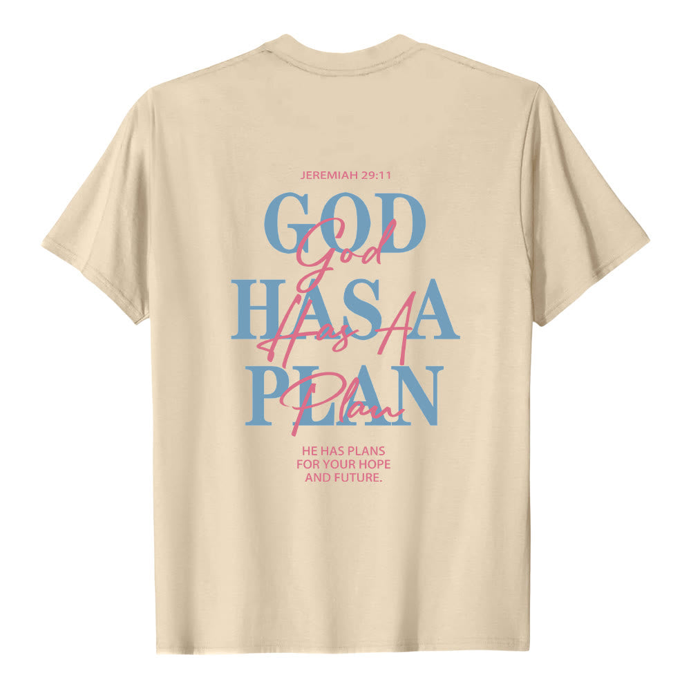Christianartworkshop Gott hat einen Plan – Klassisches T-Shirt mit doppelseitigem Buchstabendruck - image 10