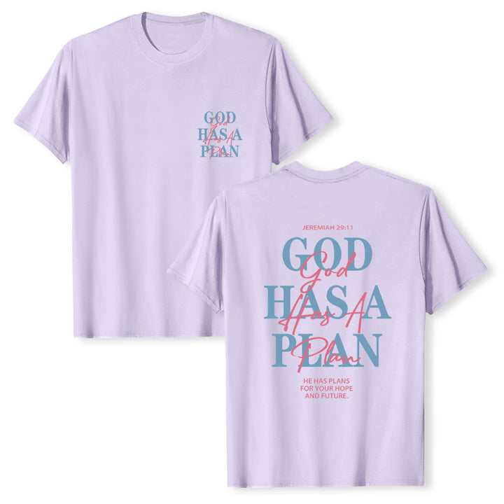 Christianartworkshop Gott hat einen Plan – Klassisches T-Shirt mit doppelseitigem Buchstabendruck - Lila - 2XL - image 24