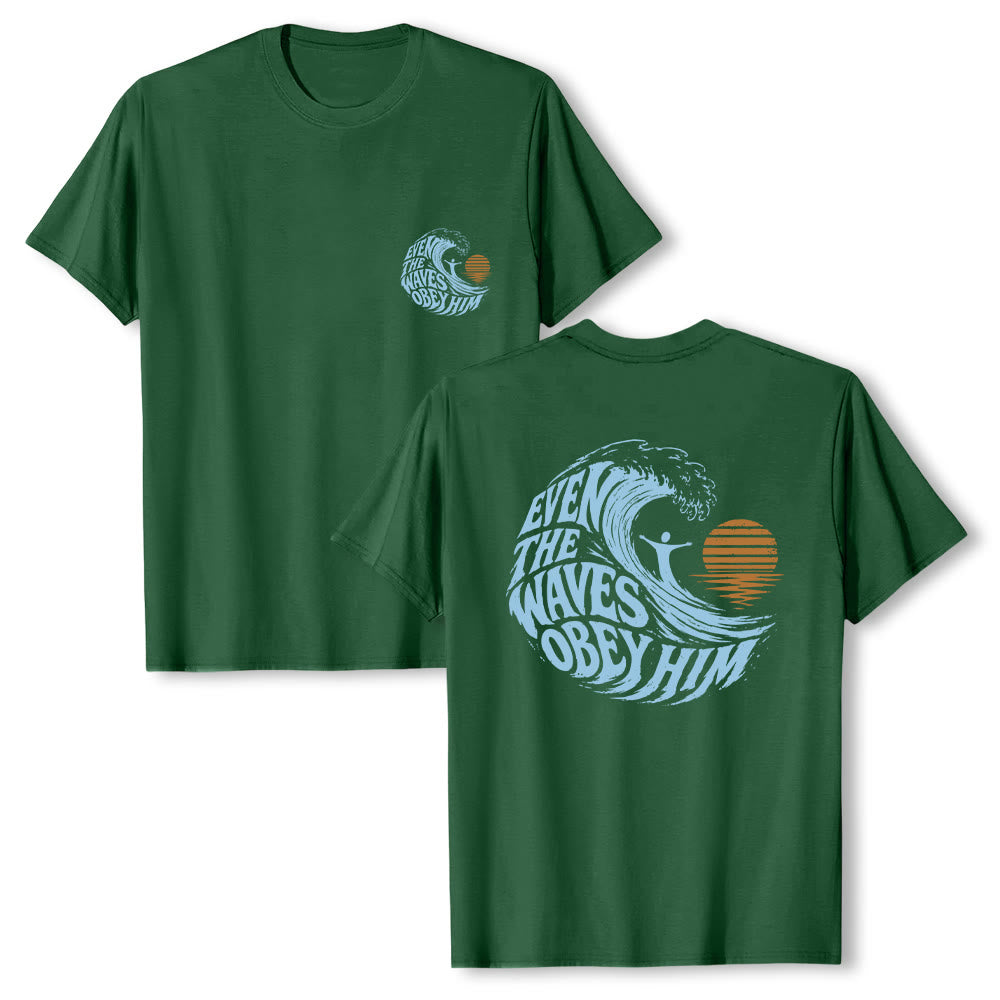 Christianartworkshop Sogar die Wellen gehorchen ihm – Klassisches T-Shirt mit doppelseitigem Wellenmotiv - Dunkelgrün - 2XL - image 15
