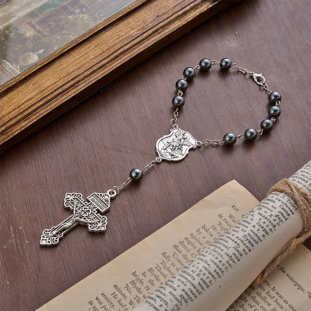 Christianartworkshop Autoanhänger aus Hämatitperlen mit St.-Michael-Medaille und Kruzifix: Ein Geschenk himmlischen Schutzes und himmlischer Stärke - image 15